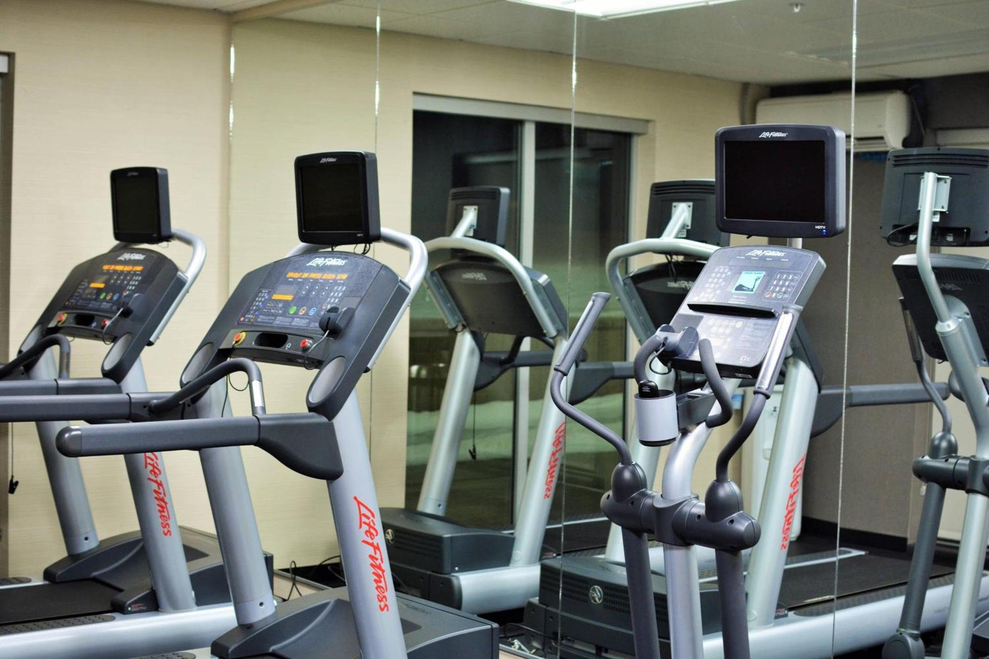 Fairfield & By Marriott Northwest Hotel 3*